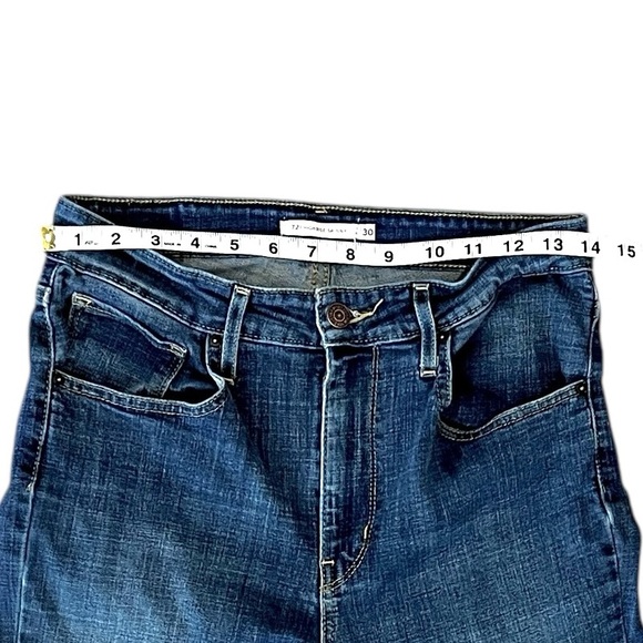 Levi’s 721 High Rise Skinny Jeans Dark Wash Size 30 - Picture 5 of 6